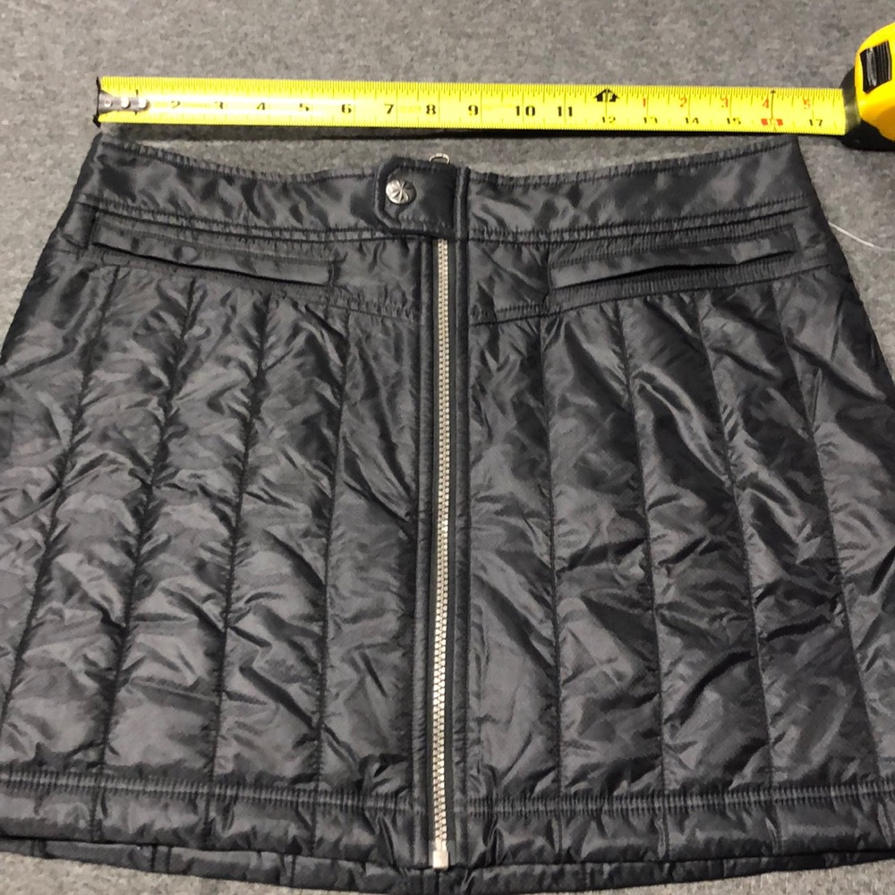 Athleta sz 10 skirt PrimaLoft black